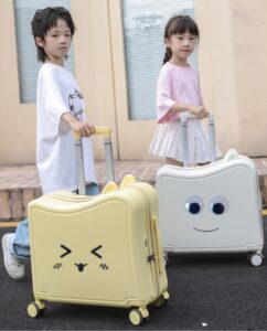 kids traveler